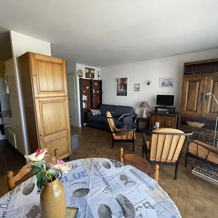 Bel Appartement 51M² Au Centre, Terrasse, Parking Prive - Fr-1-71-105 Royan
