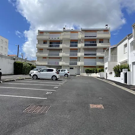 Bel Appartement 51M² Au Centre, Terrasse, Parking Prive - Fr-1-71-105 Apartment